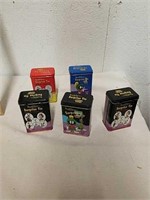 Group of surprise tins Looney Tunes Russell