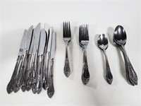 Cutlery with floral design