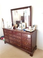 Lexington Mahogany Dresser with Mirror