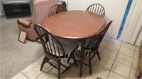 Kitchen Table w/ (4) Chairs 47"x351/2"x30"
