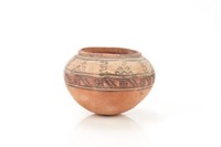 Pre Columbian pottery vessel