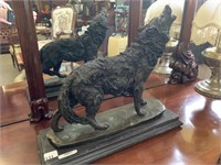 BRONZE HOWLING WOLF ON MARBLE BASE