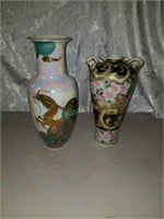2 decorative asian vases