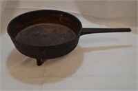 Antique Cast Iron Footed Spider Skillet Pan w/ Gat
