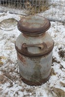 Five gallon milk can with lid