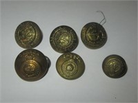 Lot of 6 Canadian Military WW2 Buttons