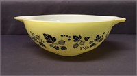 Yellow Gooseberry Pyrex Mixing Bowl- largest size