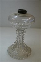 Vintage Oil lamp; nice design