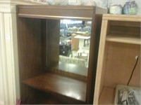 Cabinet with mirror