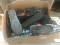 Box lot of women's sandals