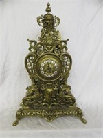 HIGHLY ORNATE FRENCH STYLE PAW FOOTED