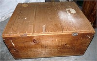 Lidded Crate on Castors