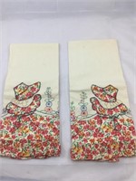 Vintage Embroidered Linen Lot