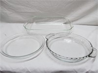 Pie plates & baking dish, Pyrex, Anchor Hocking