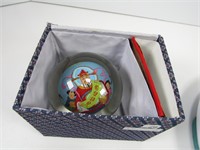 4.5" INSIDE PAINTED GLASS ORB IN BOX