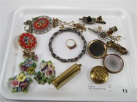 TRAY: ASSORTED TIE PINS, COMPACTS, PINS ETC.