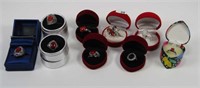 TRAY: ASSORTED COSTUME RINGS