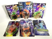 6 Assorted Aliens Carded Figures
