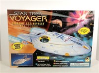 Playmates Star Trek Voyager Boxed Ship