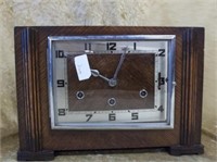 Tiger Oak Westminster Chime Mantle Clock