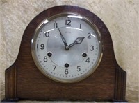 Smith's Tiger Oak Westminster Mantel Clock