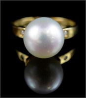 10mm south sea pearl, diamond and 9ct gold ring