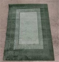 Green rect rug 3'4x5'