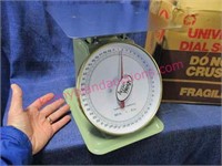 universal 50-lb metal scales in box(new old stock)