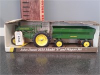 ERTL JD 1934 A tractor & wagon set