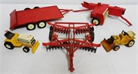 Lot of 5 Farm Toys, all  restoration projects