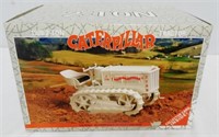 1/16 Caterpillar 1926 2-Ton Tractor