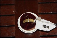 9crt Gold ring, 3 bands small diamonds