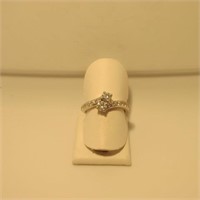 14KT WHite Gold Ring w/ Diamonds