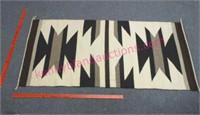 vintage southwestern woven rug (2.5ft x 5ft)