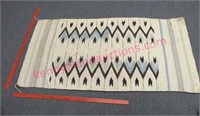 vintage southwestern woven rug (2.5ft x ~5ft)