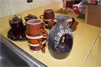 LOT OF CERAMIC WARE