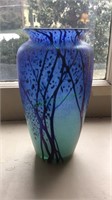 Signed Robinson 08 art glass vase, beautiful