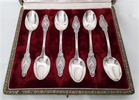 CASED SET OF SIX FRENCH  SILVER TEASPOONS