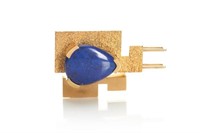 Studio design gold & lapis lazuli pendant