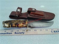 Schrade Uncle Henry knife with leather sheath