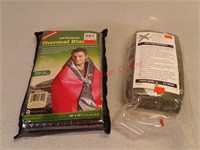 All-purpose thermal blankets 50 x 79 and 21 by 11