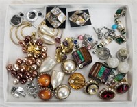 Mixed Lot Of Costume Jewelry Earrings Chunky