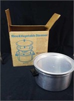 Rice and vegetable steamer in original box
