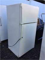 Amana Refrigerator, Model TR21VL