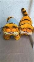 2 Garfield stuffed animals