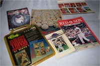 Assorted Baseball memorabilia including Mets, Red