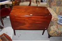 Antique mahogany dropside table,