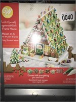 PREMIER GINGERBREAD HOUSE