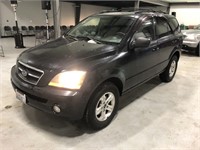 2005 Kia Sorento LX