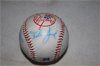 Autographed Yankees baseball (No COA)